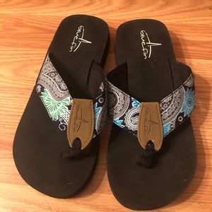 Blue fin flip flops